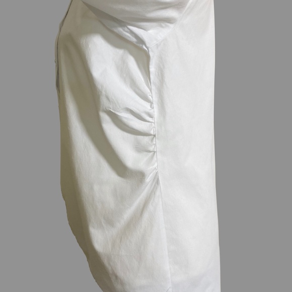 18 Centimeters Classic White Button Down with Cinched Side Size Medium - Picture 6 of 12